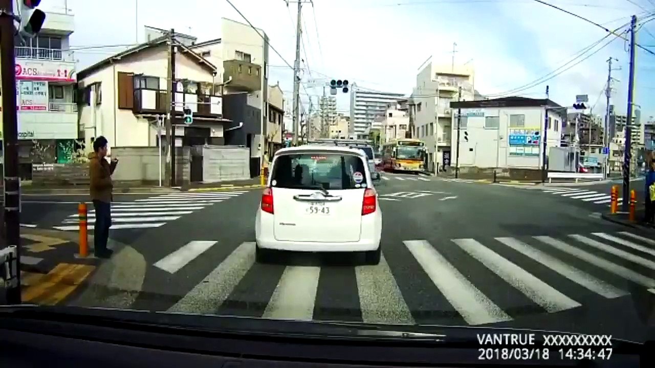 「一番の原因はなんだと思いますか？」自転車と右折車の交通事故のドライブレコーダーを巡り大議論が勃発 動画 Dailymotion