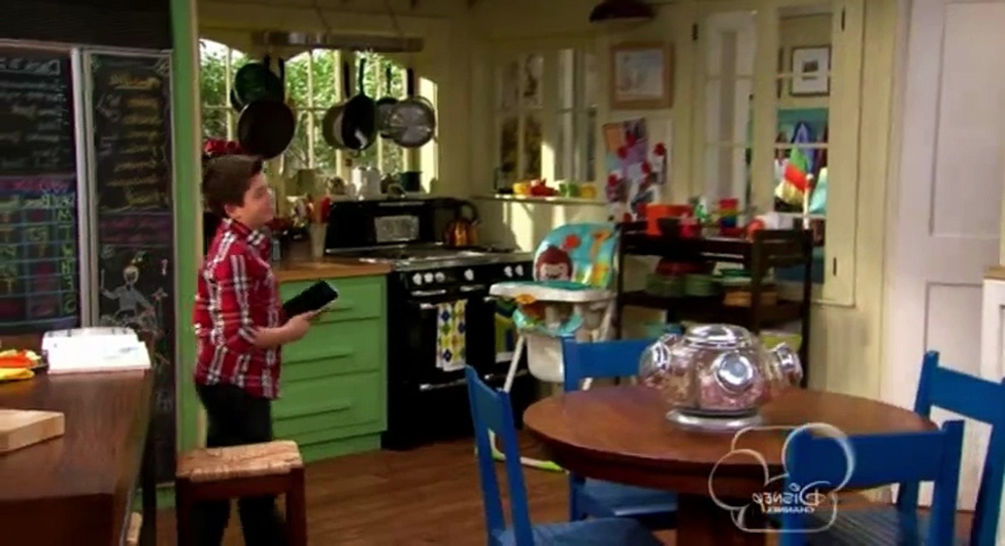 Good Luck Charlie Kitchen