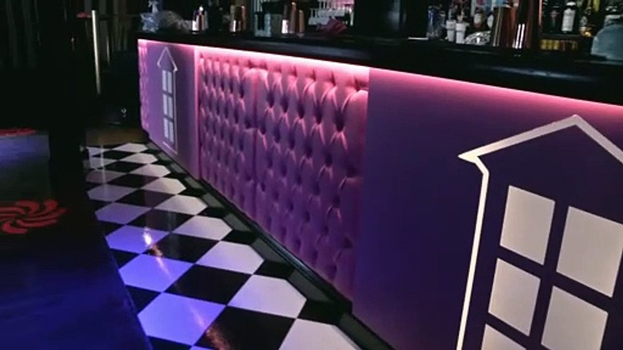 Dollhouse VIP Bar! video Dailymotion