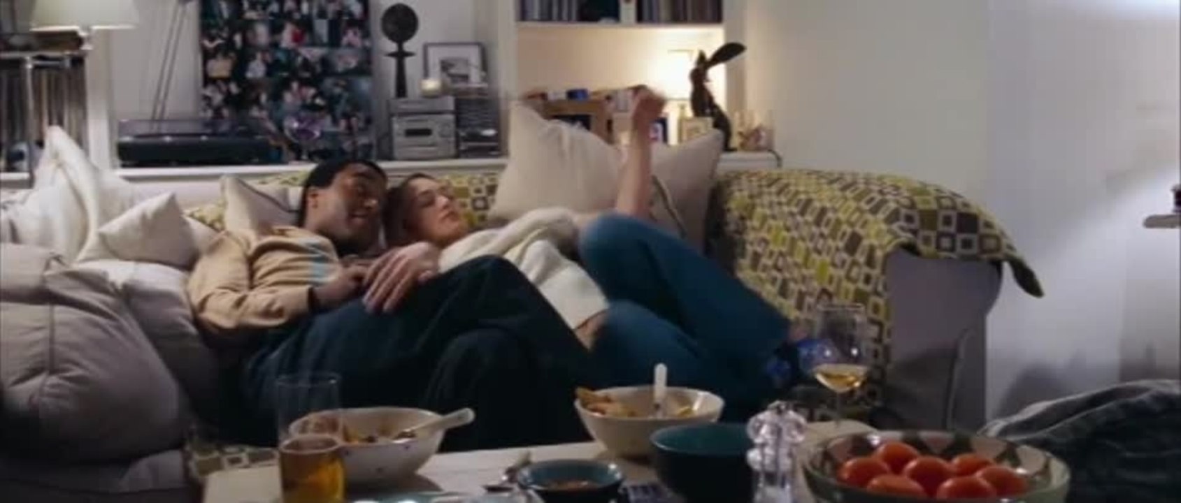 Love Actually Clip Carol Singer (English) video Dailymotion