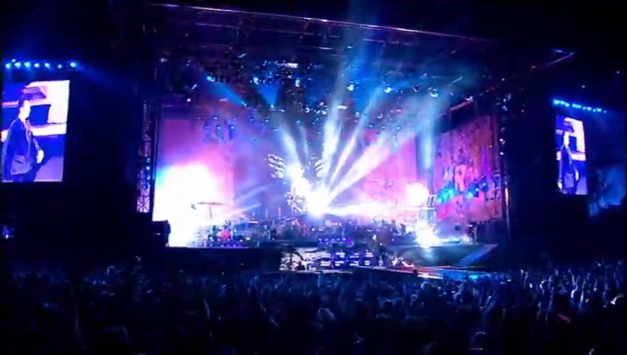 Robbie Williams Angels (Live at Knebworth) Vidéo Dailymotion