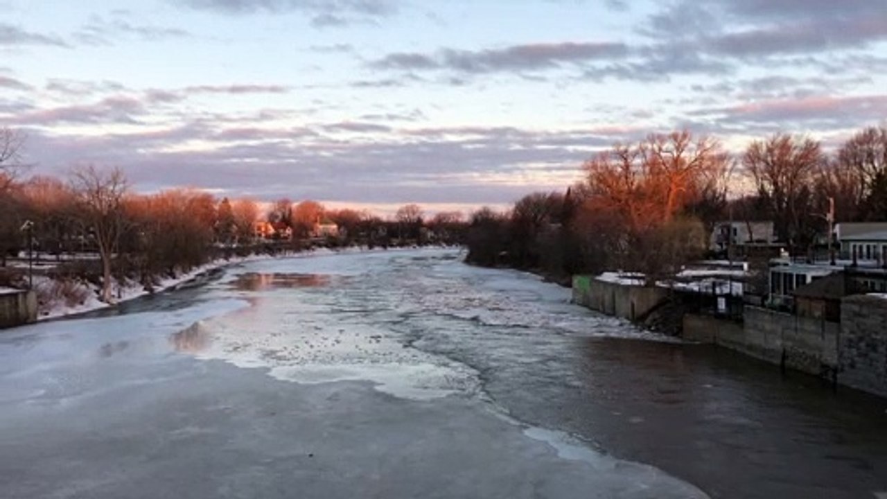 Rivière Châteauguay Vidéo Dailymotion
