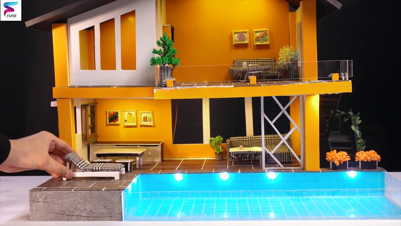 BRICKLAYING Build a mini YELLOW HOUSE for goldfishes with mini bricks