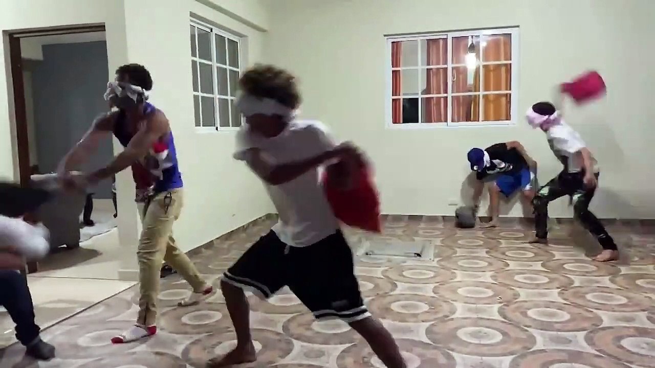 Ozzy Man Reviews Blind Pillow Fight video Dailymotion