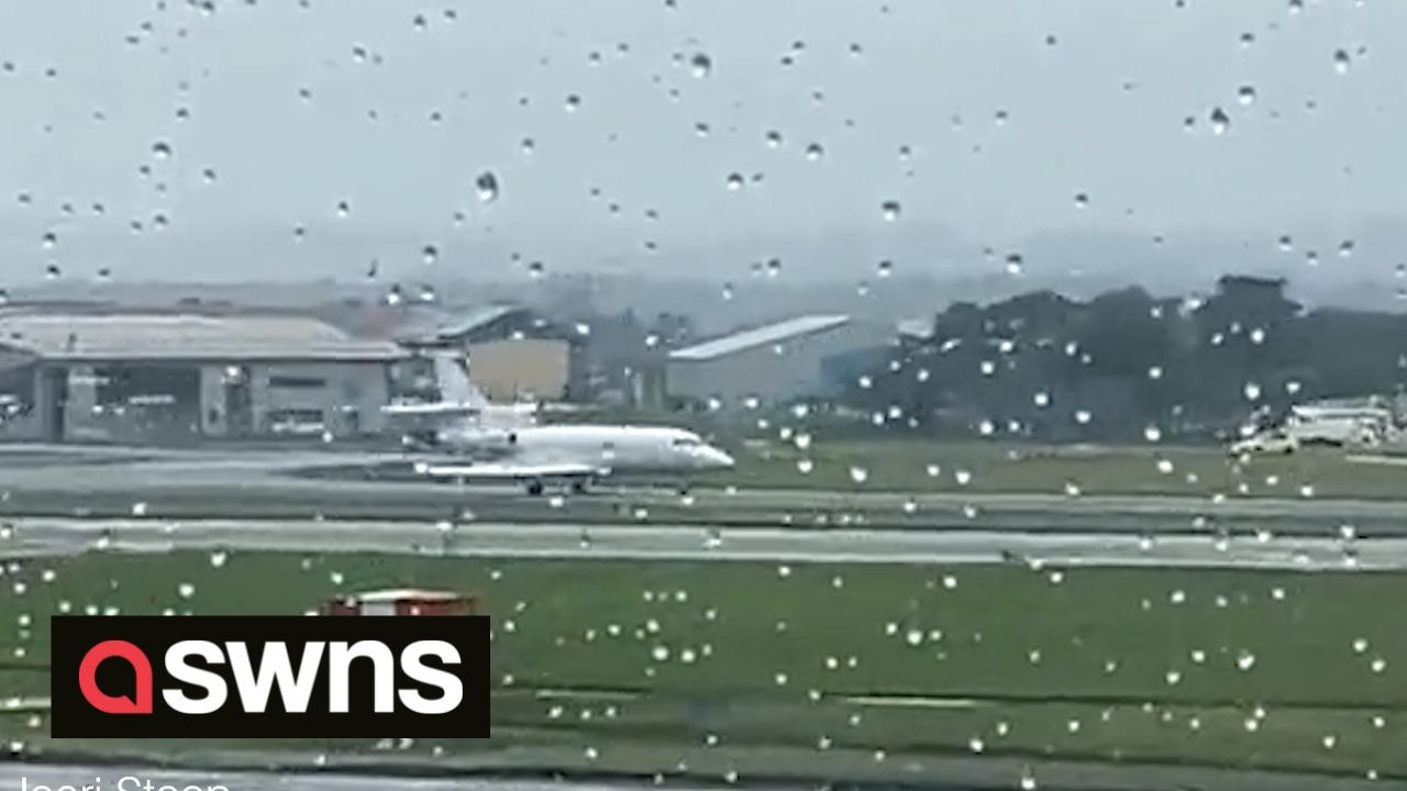 Plane carrying senior Royals including Prince William, Prince Andrew
