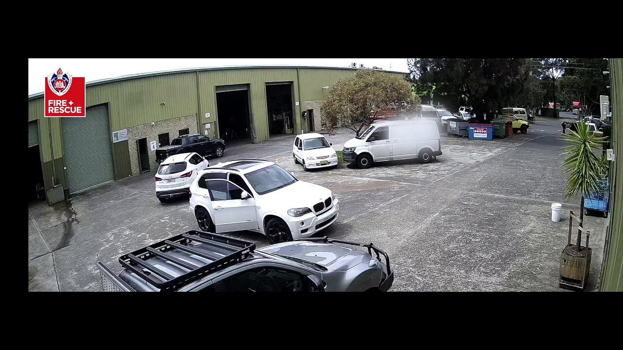 North Wollongong battery explosion October 21, 2022 Illawarra Mercury video Dailymotion