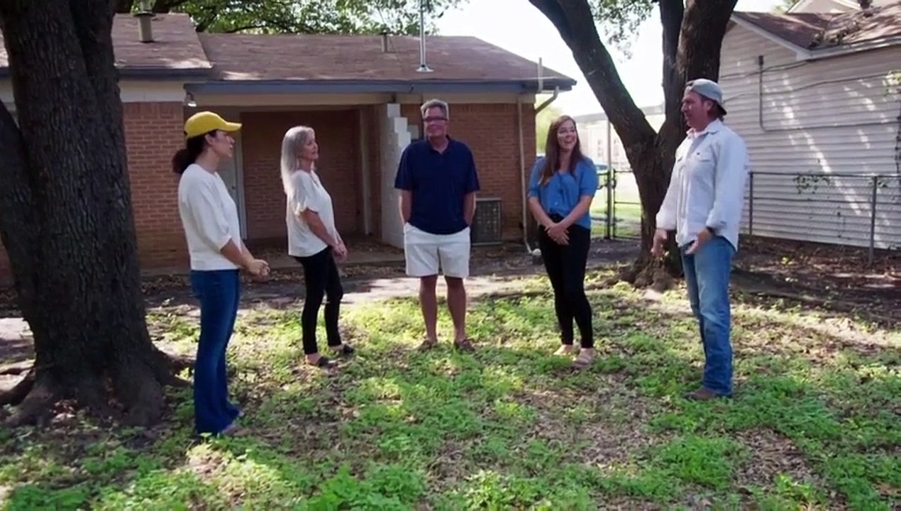 Fixer Upper Home Se1 Ep03 Modern Take on OldWorld