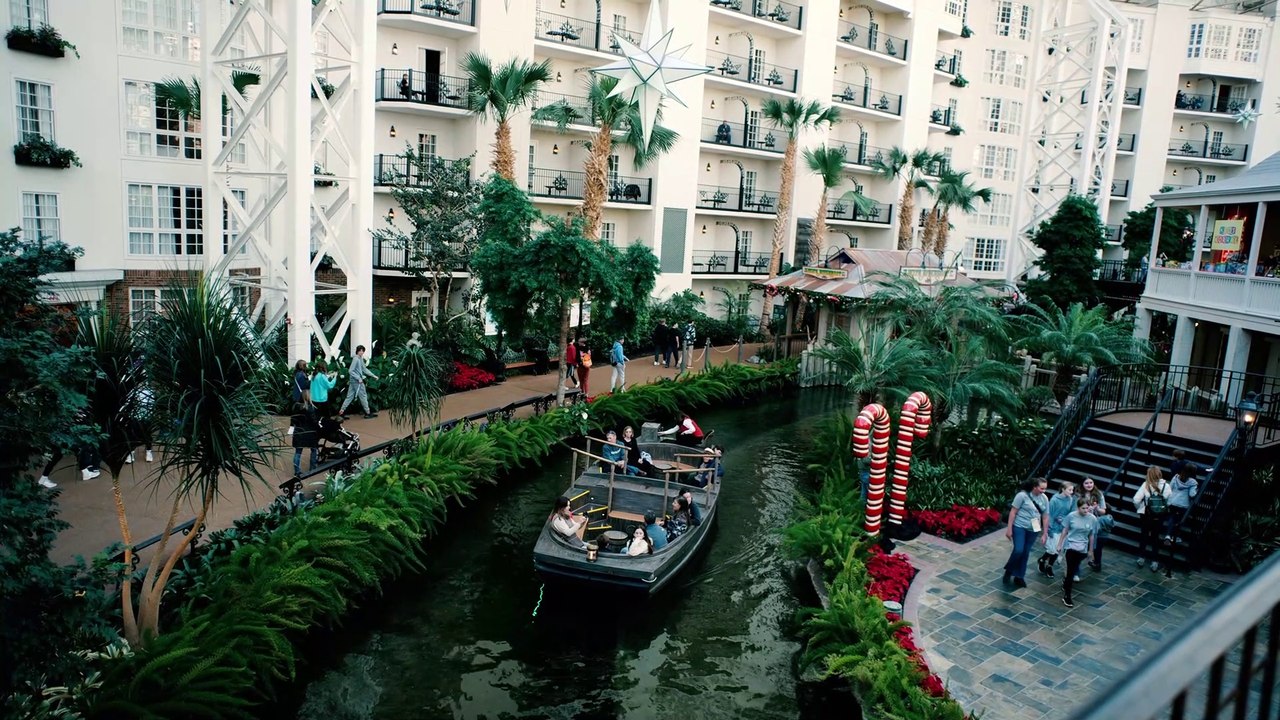 Hotel Tour of the AMAZING Gaylord Opryland Resort (Nashville, TN