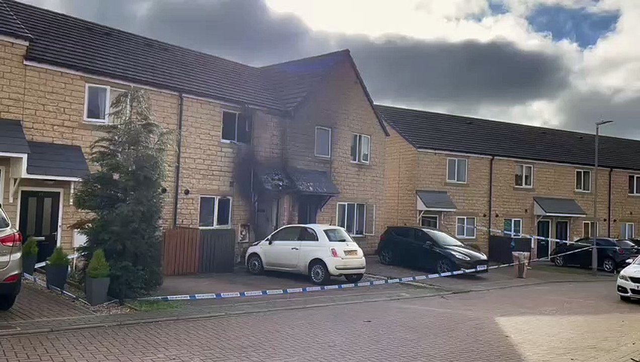 Houses hit by fire in Ovenden in Halifax video Dailymotion