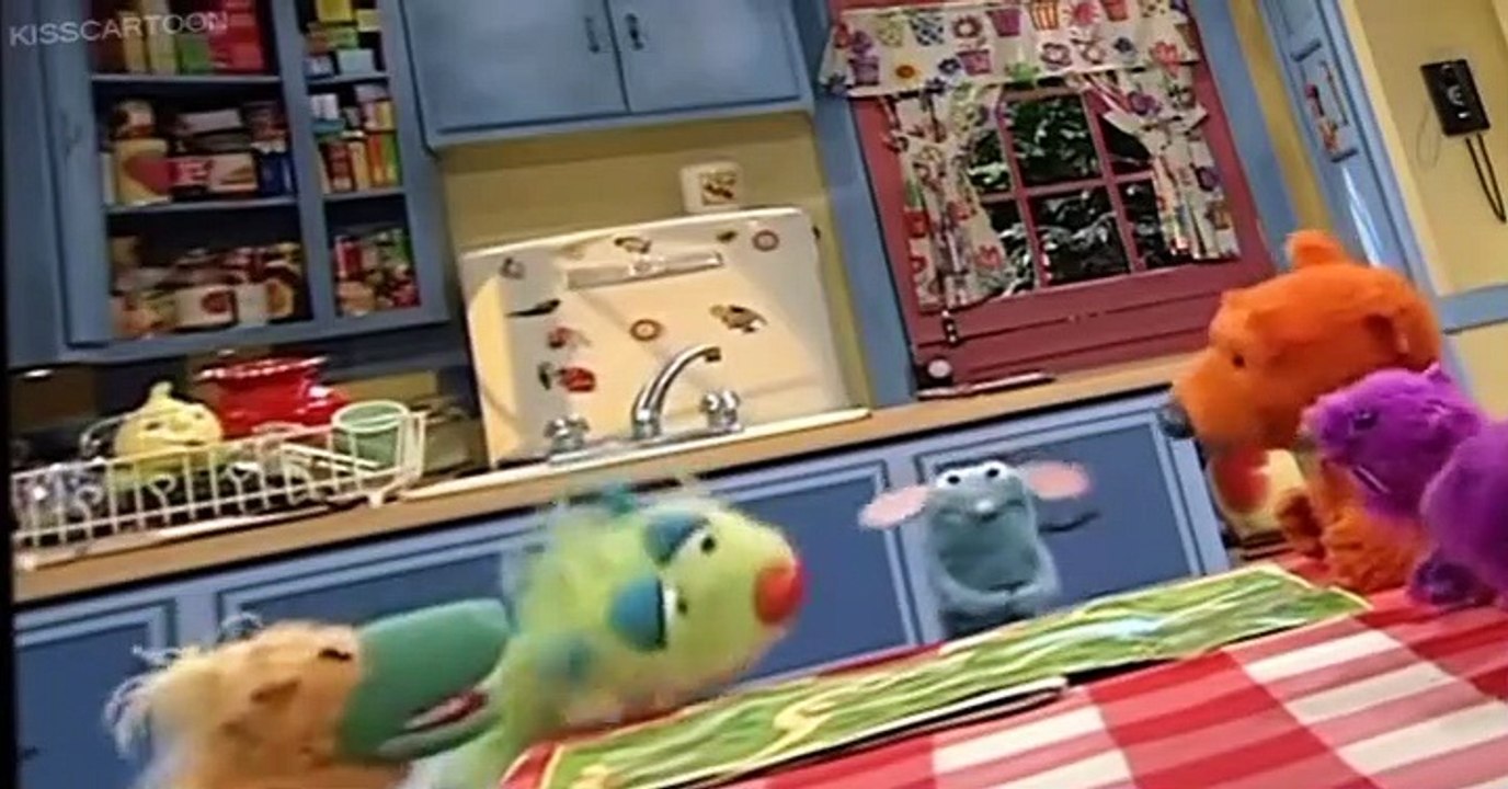 Bear in the Big Blue House Bear in the Big Blue House E032 to