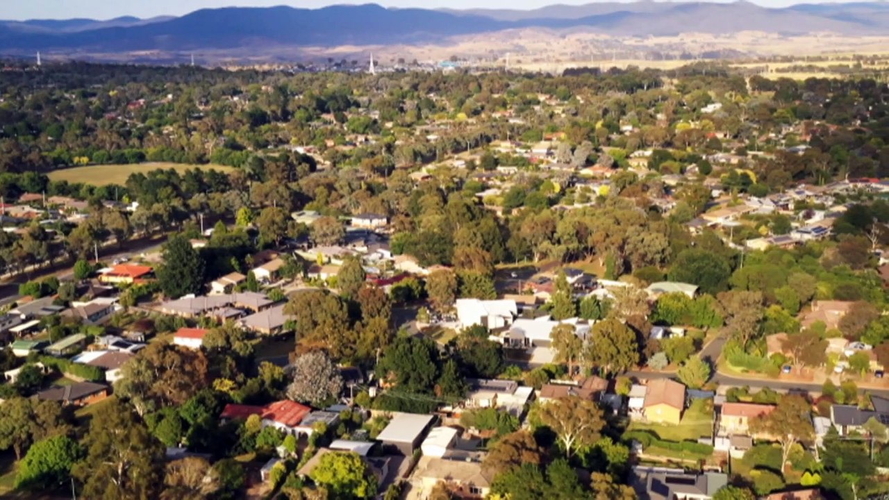 Canberra house prices drop 8.8 per cent in past year video Dailymotion