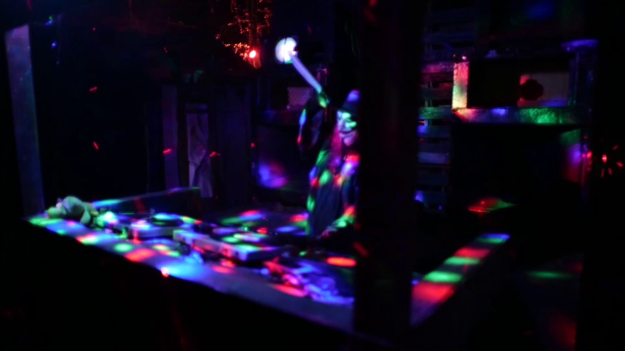 THE CLOWN WOODS Haunted House POV (Kirby's Scary Farm Williston, FL) 4K Walking POV