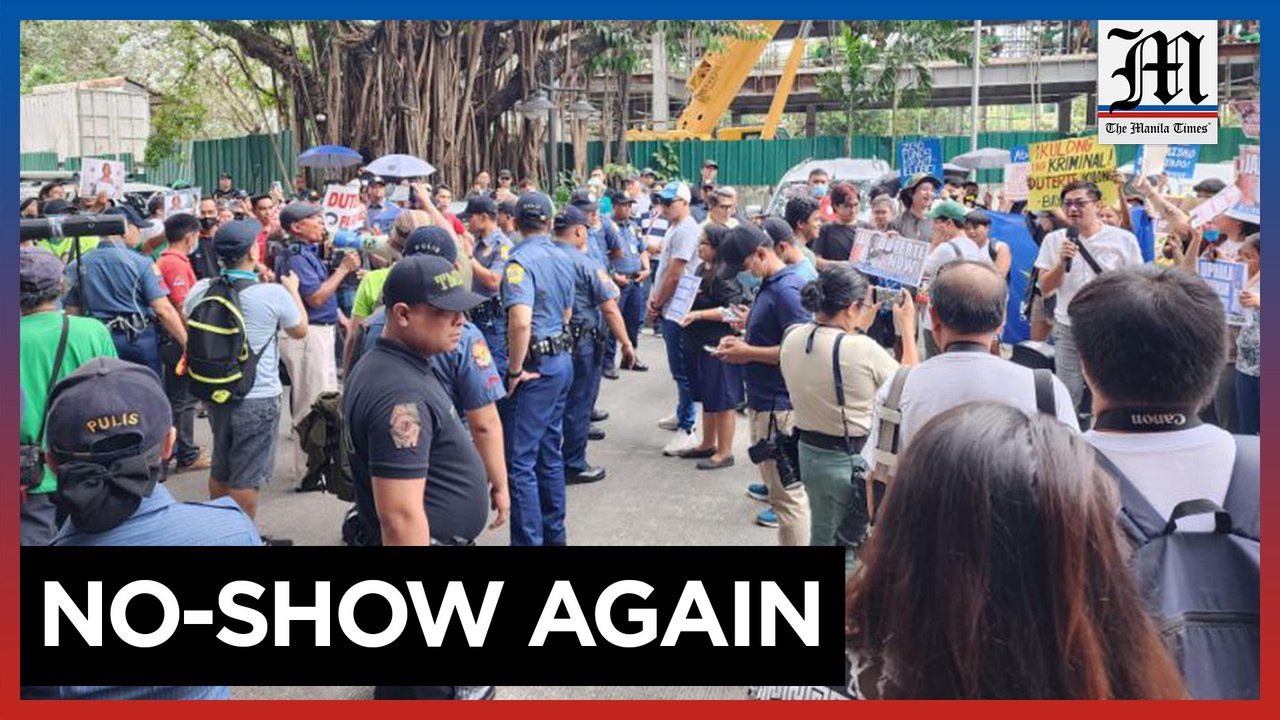 Pro, antiDuterte in near clash at Quezon City prosecutor's office