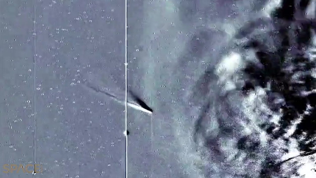 TimeLapse Comet Nishimura's Tail Fails In The Solar Wind In This