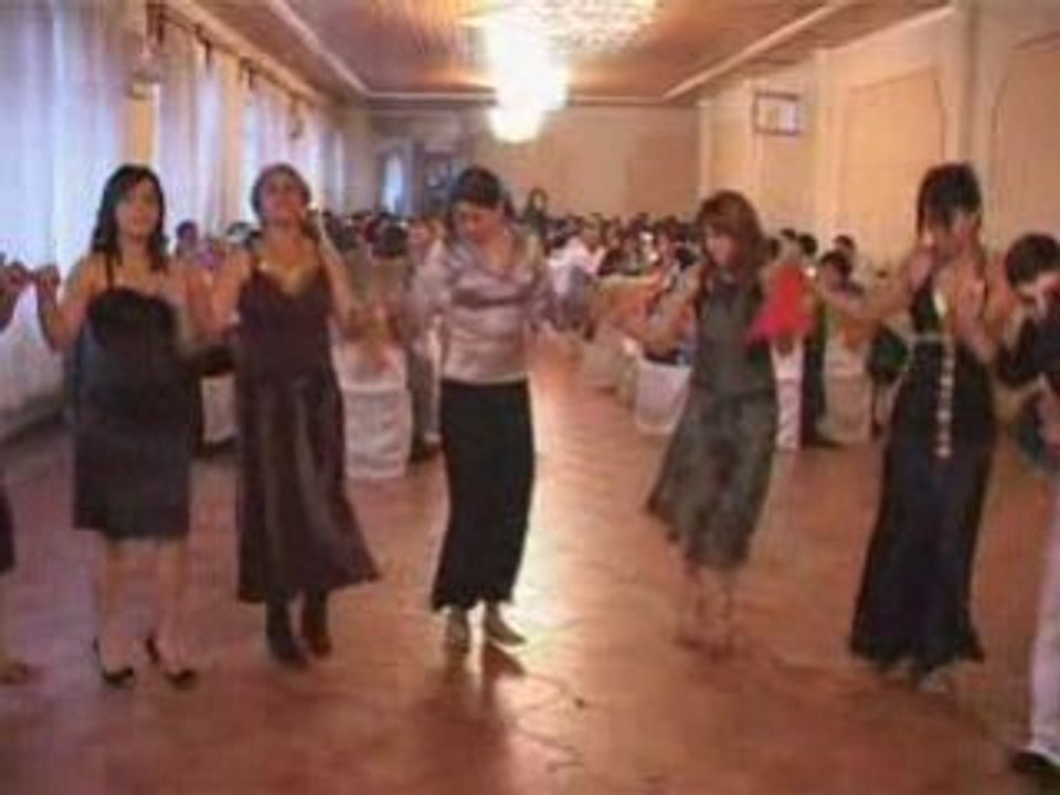Dima (Svadba) video Dailymotion