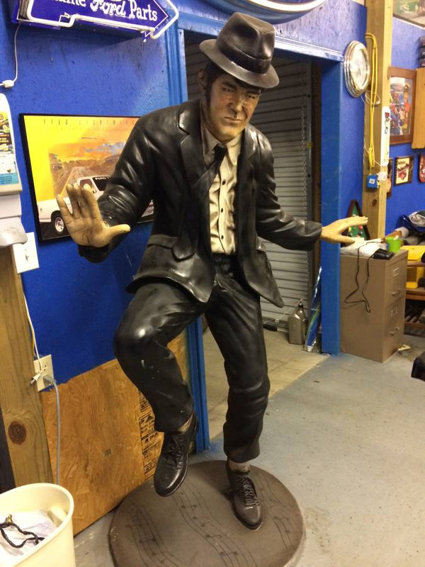 Blues Brothers Statues Bluesmobiles