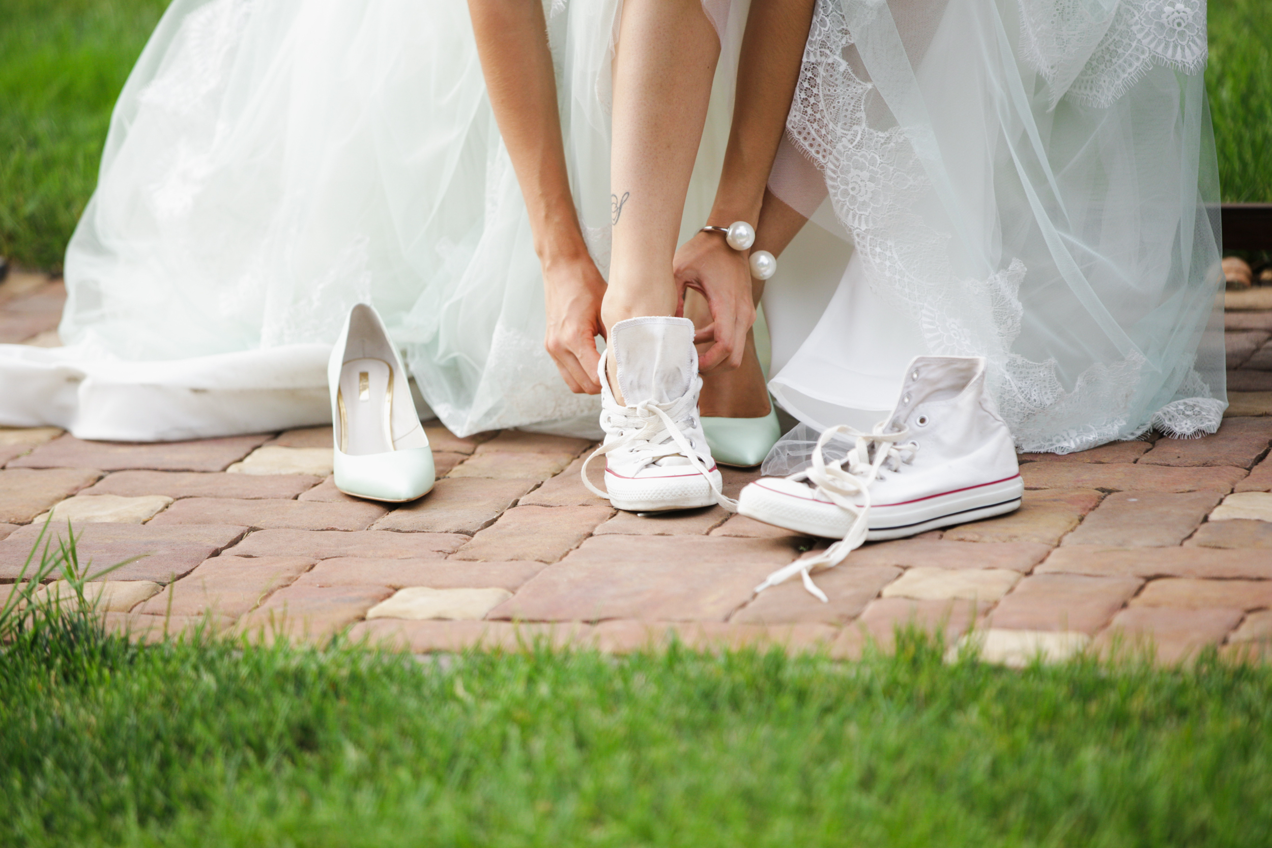 3 Reasons I (and Other Brides) Want a Non Traditional Wedding