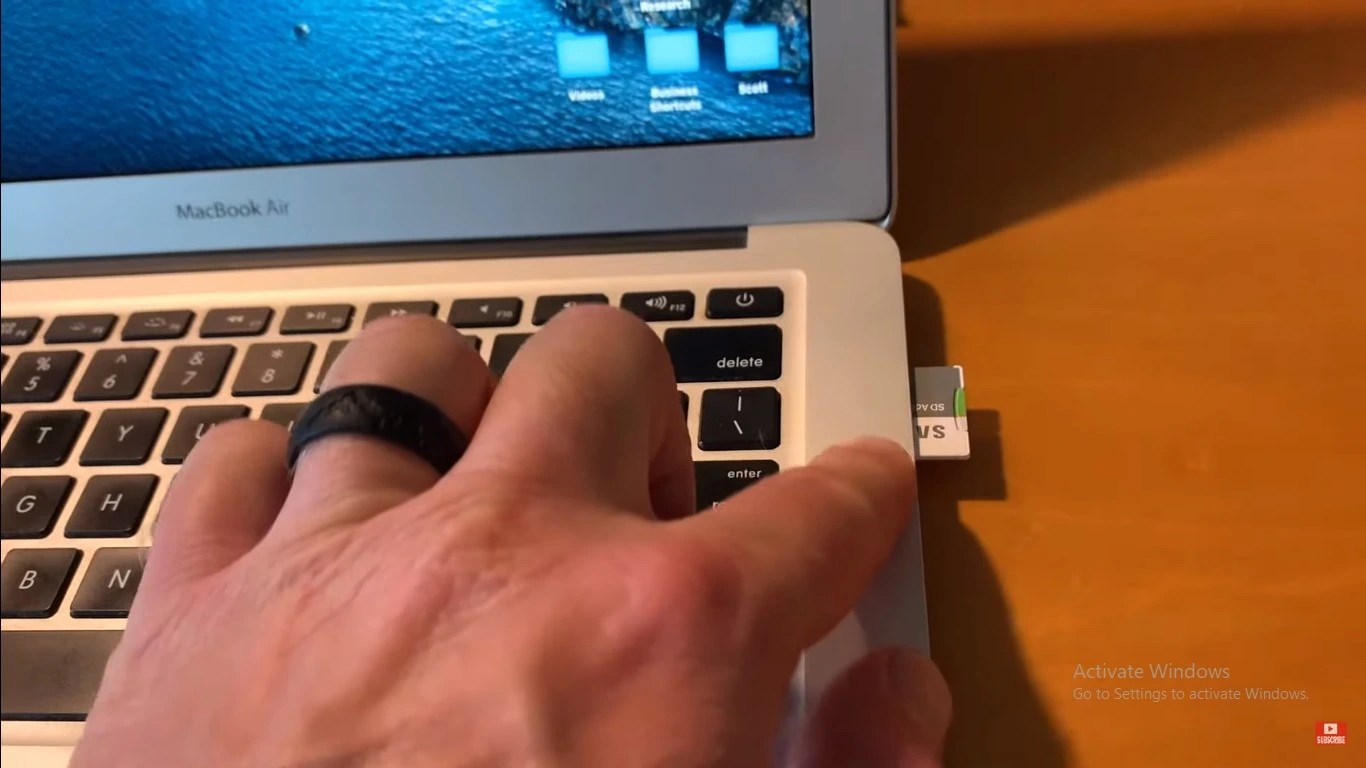 How To Put And Remove SD Card In Macbook Pro?