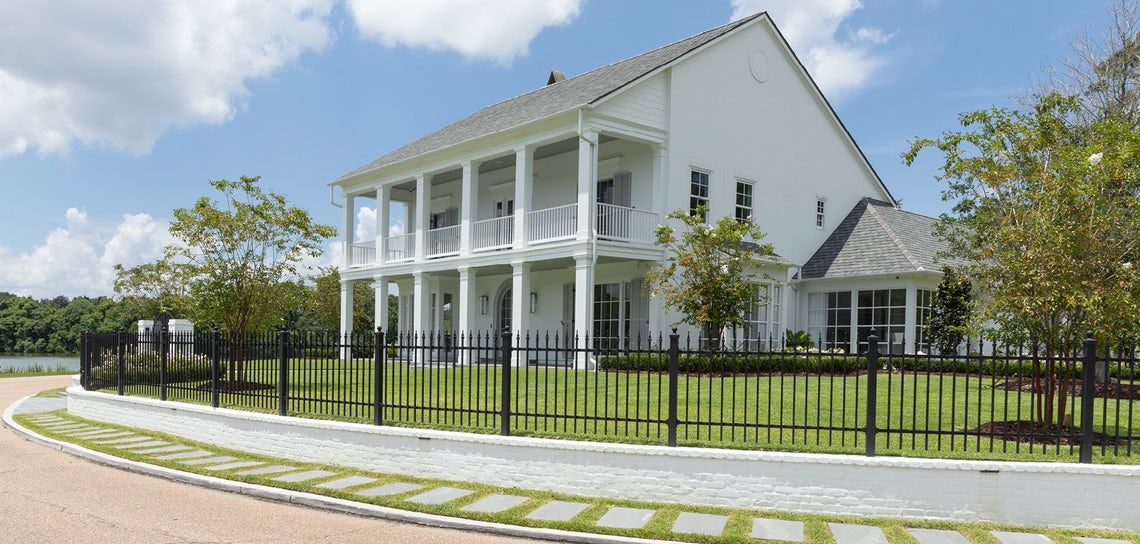 LSU coach Brian Kelly purchases home on East Lakeshore Drive