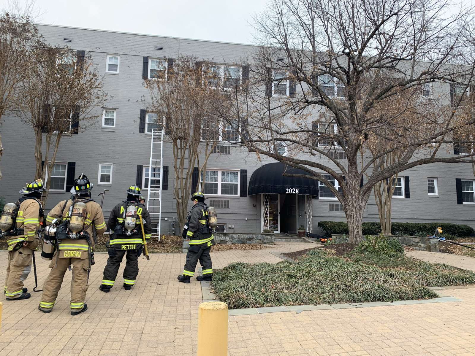 JUST IN Apartment Fire in Waverly Hills