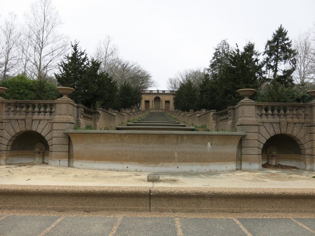 10 Restaurants Near Meridian Hill Park