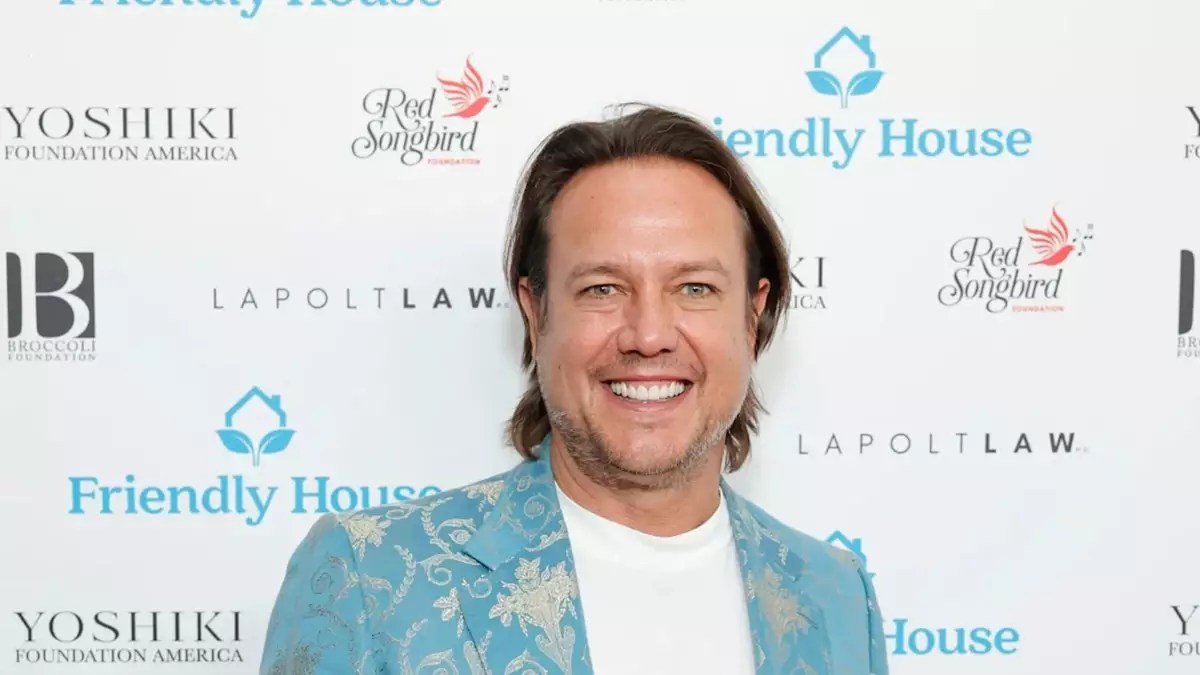 Mourning the Loss of Angus Mitchell: A Tribute to a Hairstyling Icon