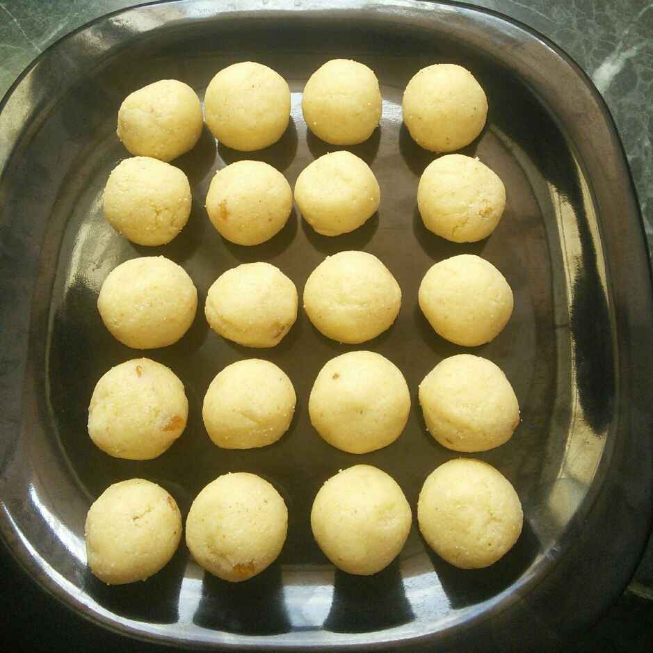 Rava ladoo using condensed milk recipe by Muthulakshmi Madhavakrishnan
