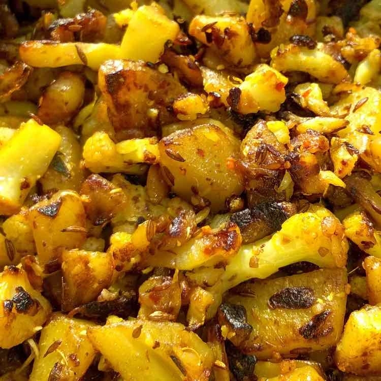 Langarwali Aloo Gobhi Ki Subji Potato And Cauliflower
