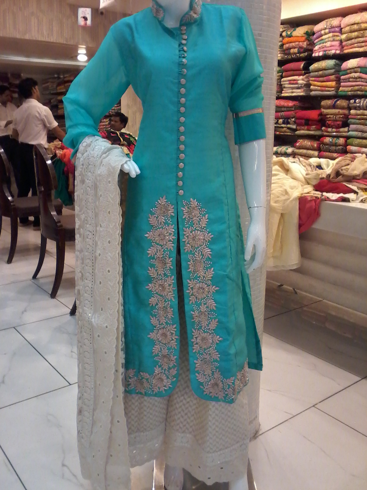 Deals & Discounts In Rajouri Garden, Delhi On Women's Wear, Bridal