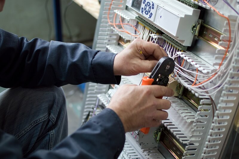 4 Important Electrical Services For Commercial Buildings