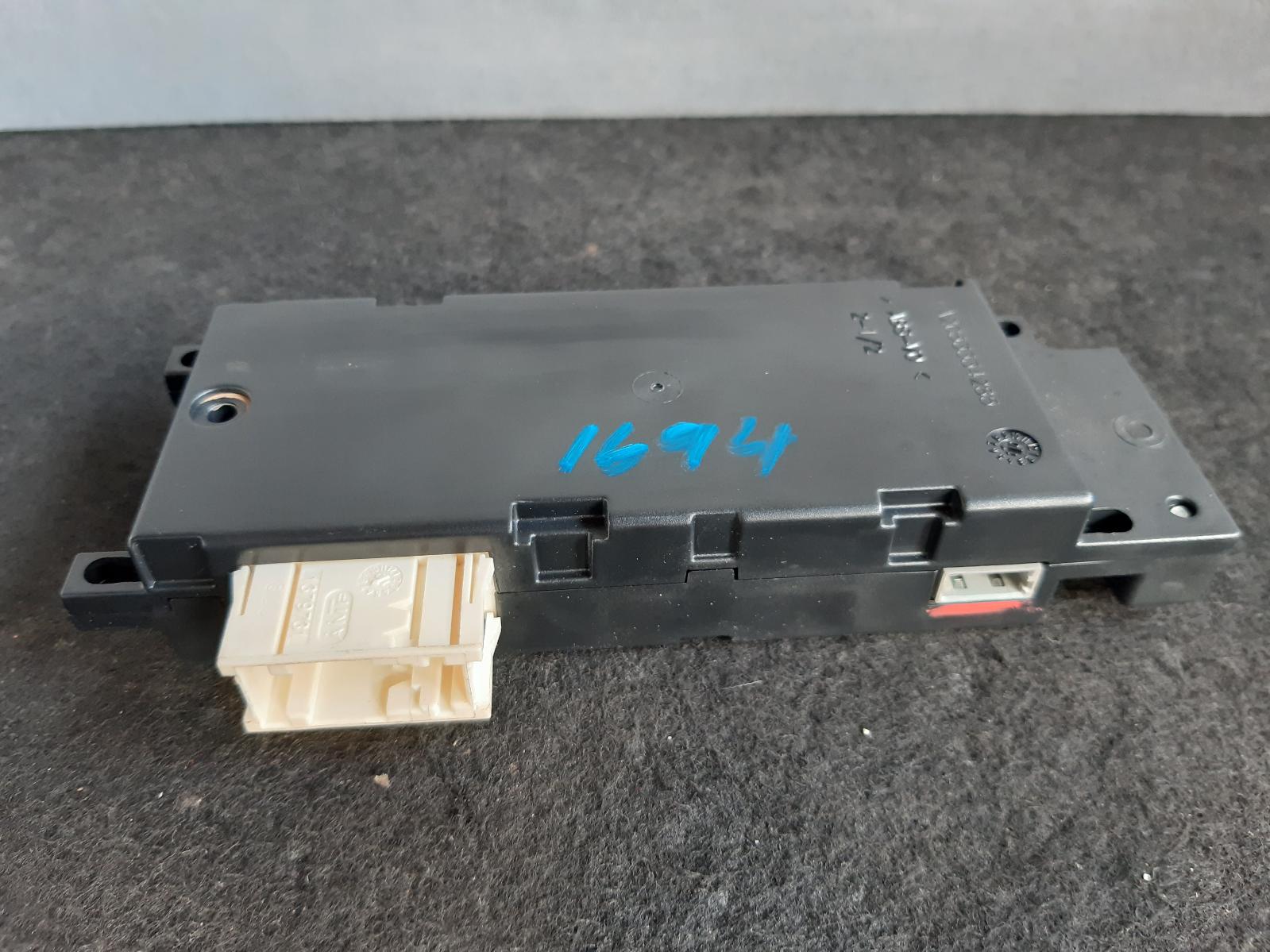 Misc Switch/Relay Xtrail Nissan 2019