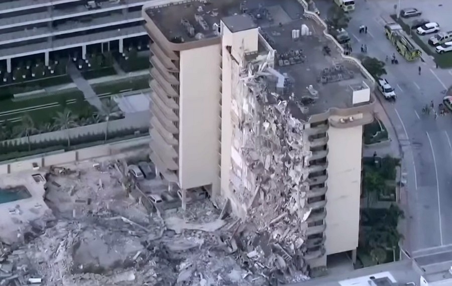 Many feared dead after Florida beachfront condo collapses