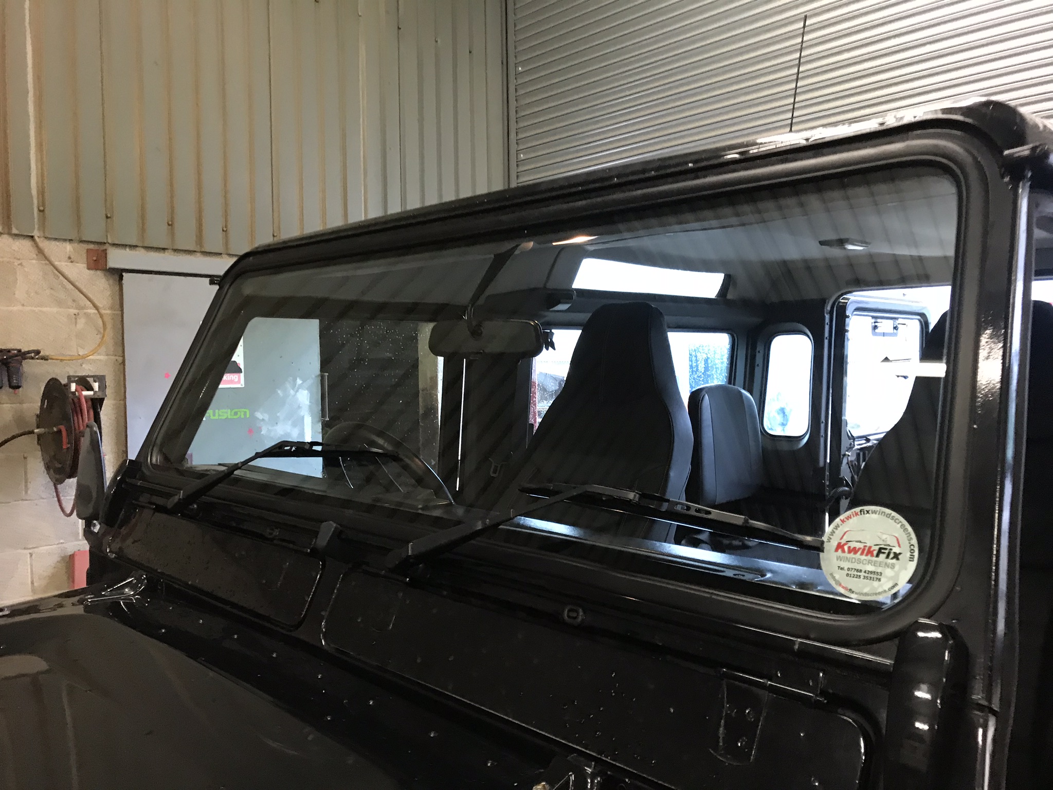 Land Rover defender replacement windows Windscreen Repair Replacement
