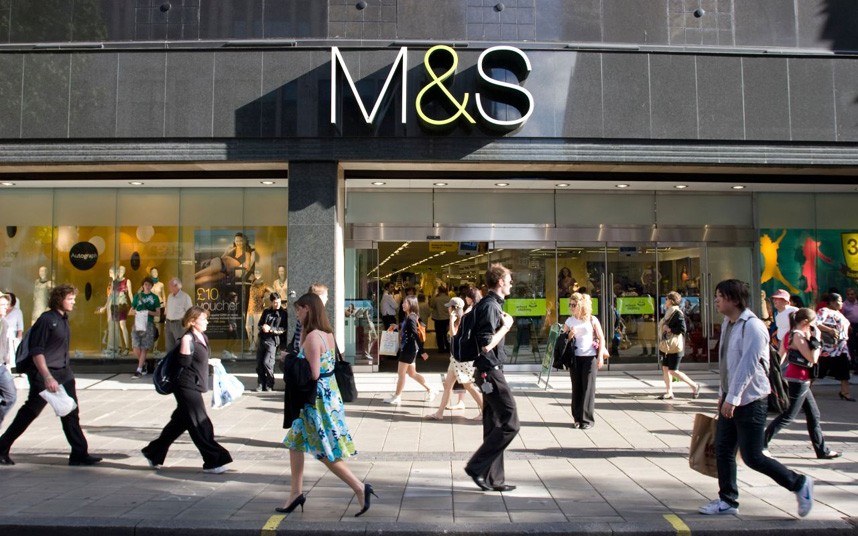 Marks & Spencer replacing call centre staff with AI