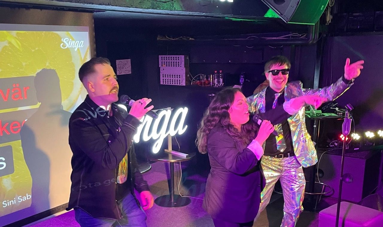 15 "Last Call" karaoke songs to end the night