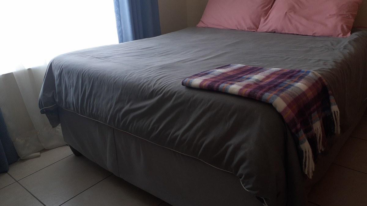 Apartment For Sale in Meredale IOL Property