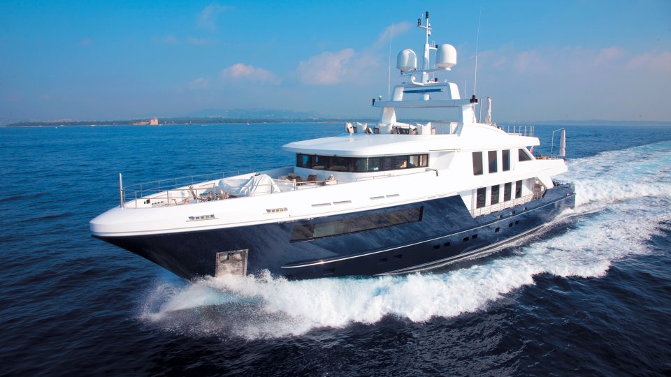 CLICIA Yacht Charter CLICIA Yacht Y.CO