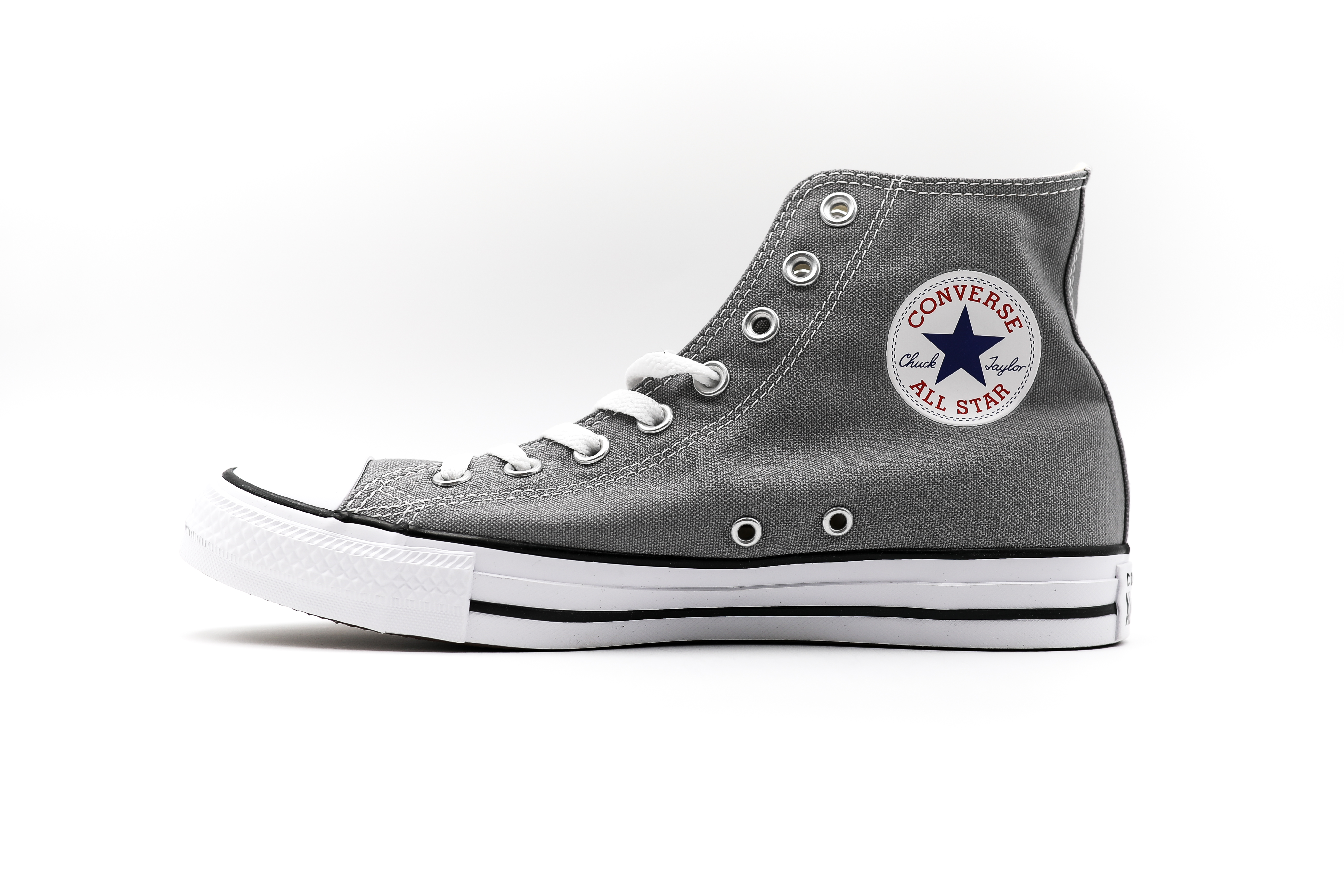 Soldes Converse outlet jusqu'à 60 The Village Outlet
