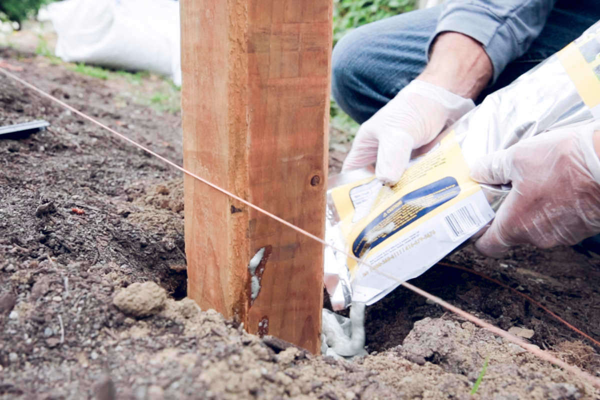 How To Put Concrete Fence Posts Up at Eric Brooks blog