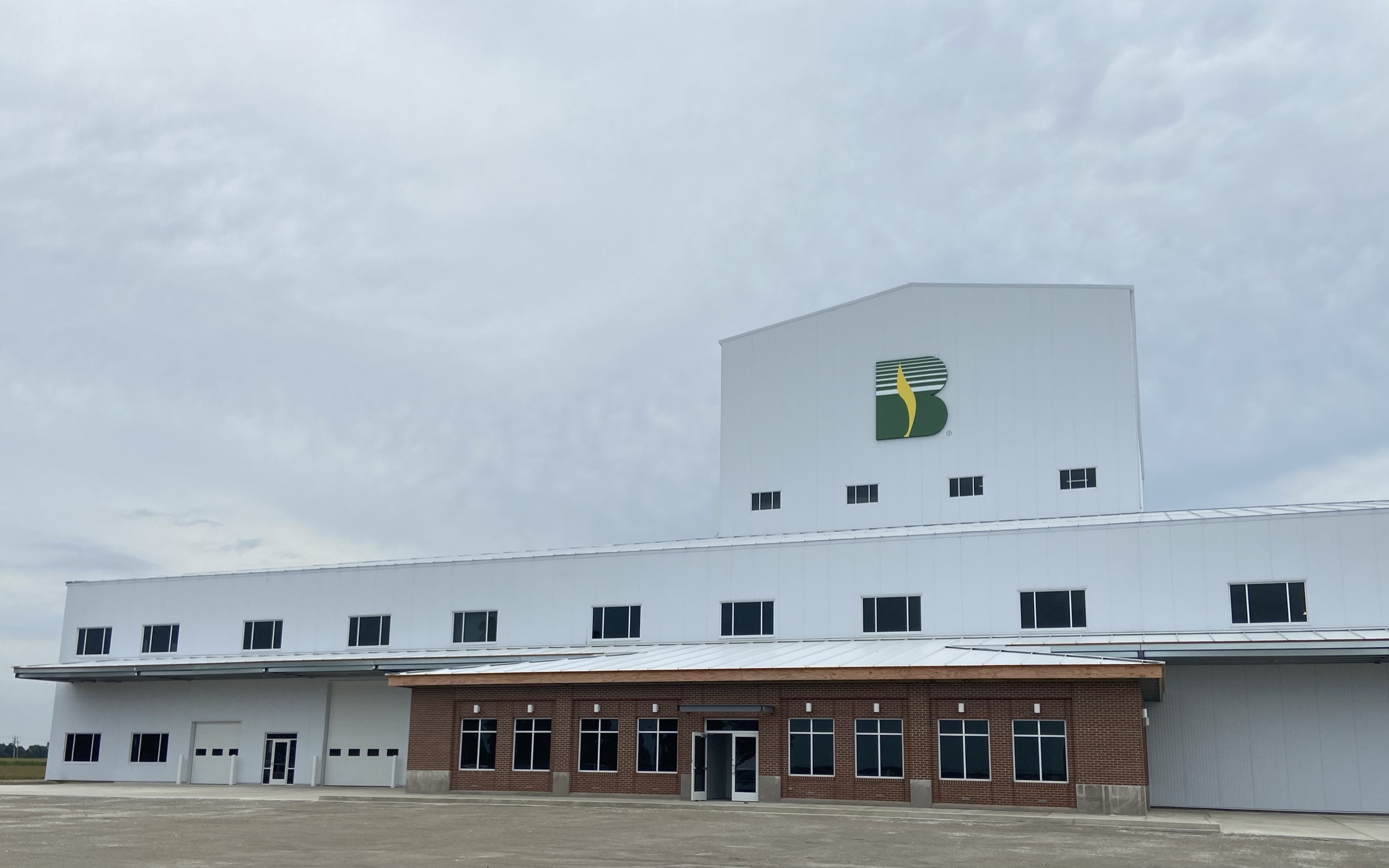 Beck's Opens New Soybean Tower at Indiana Headquarters Seed Today