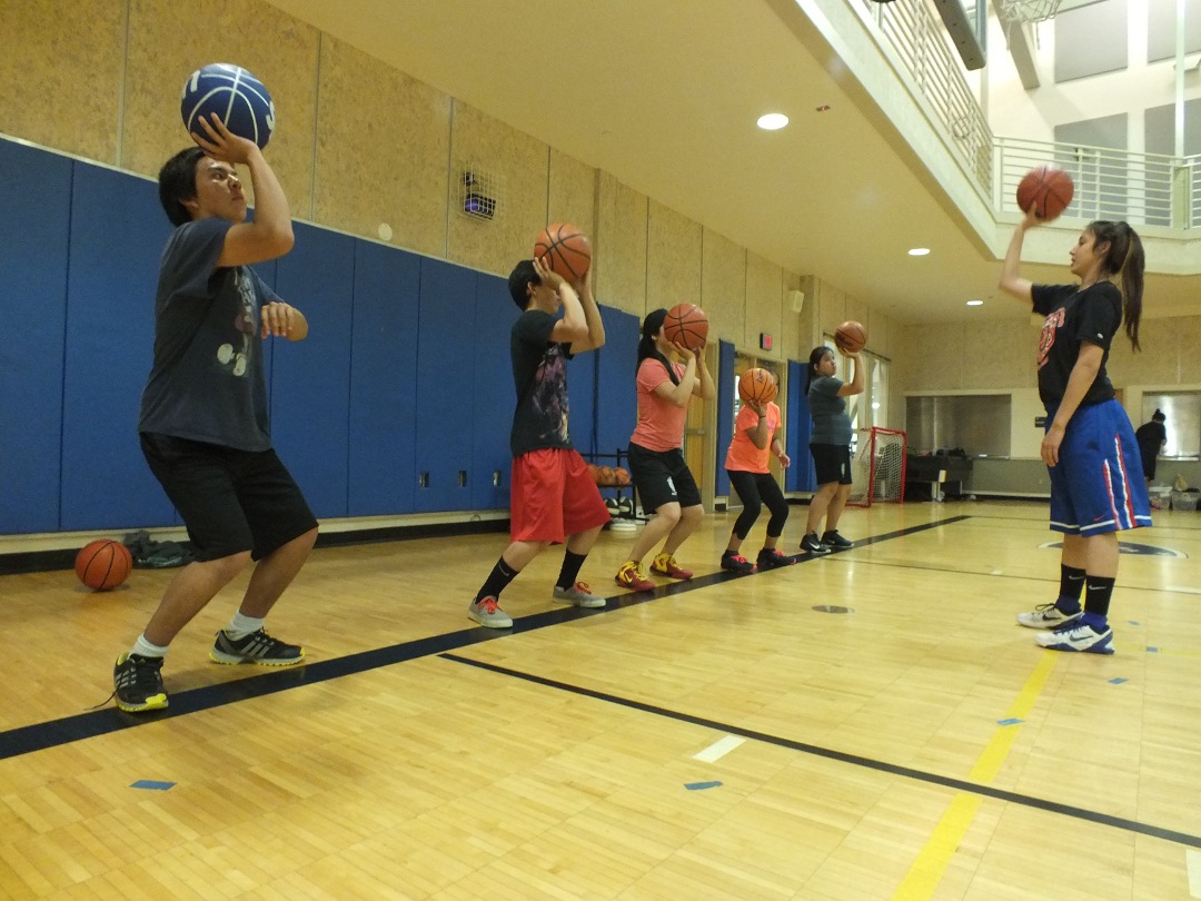 Kooch'eit'aa Teaching the Tlingit language through basketball