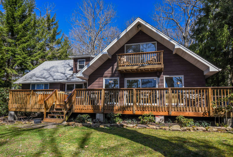 At Ease TaylorMade Deep Creek Vacations & Sales