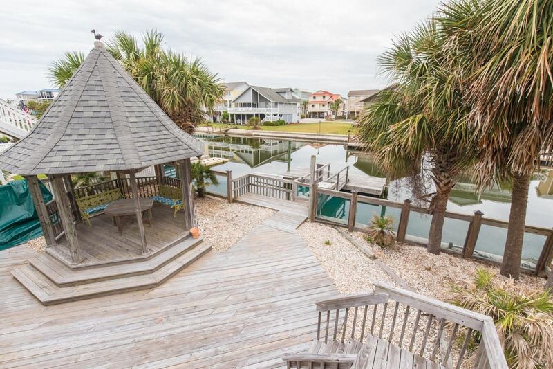 27 Moore St. Ocean Isle Beach For Rent Sloane Realty Vacations