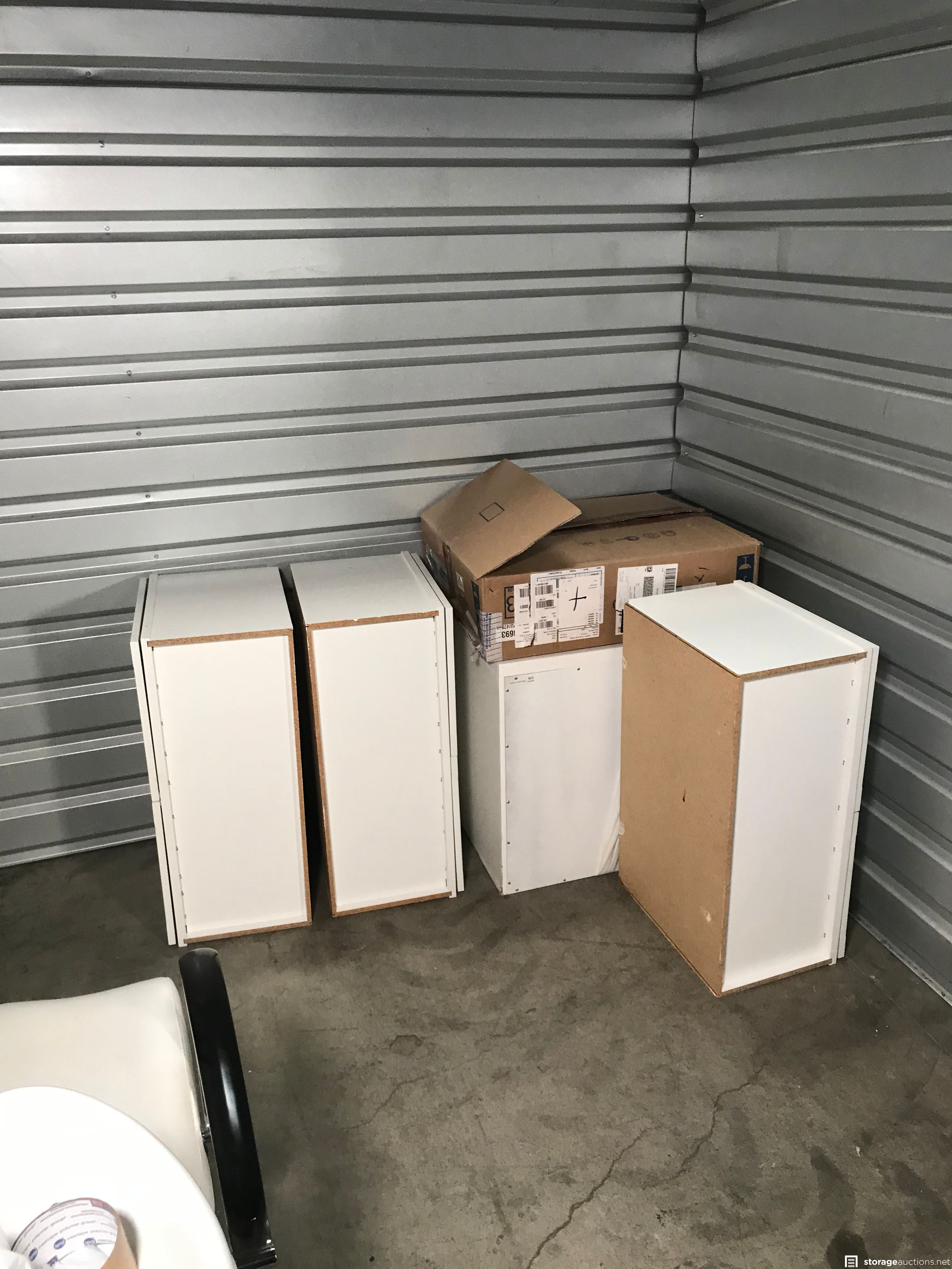 Storage auction 17410 at Price Self Storage La Brea