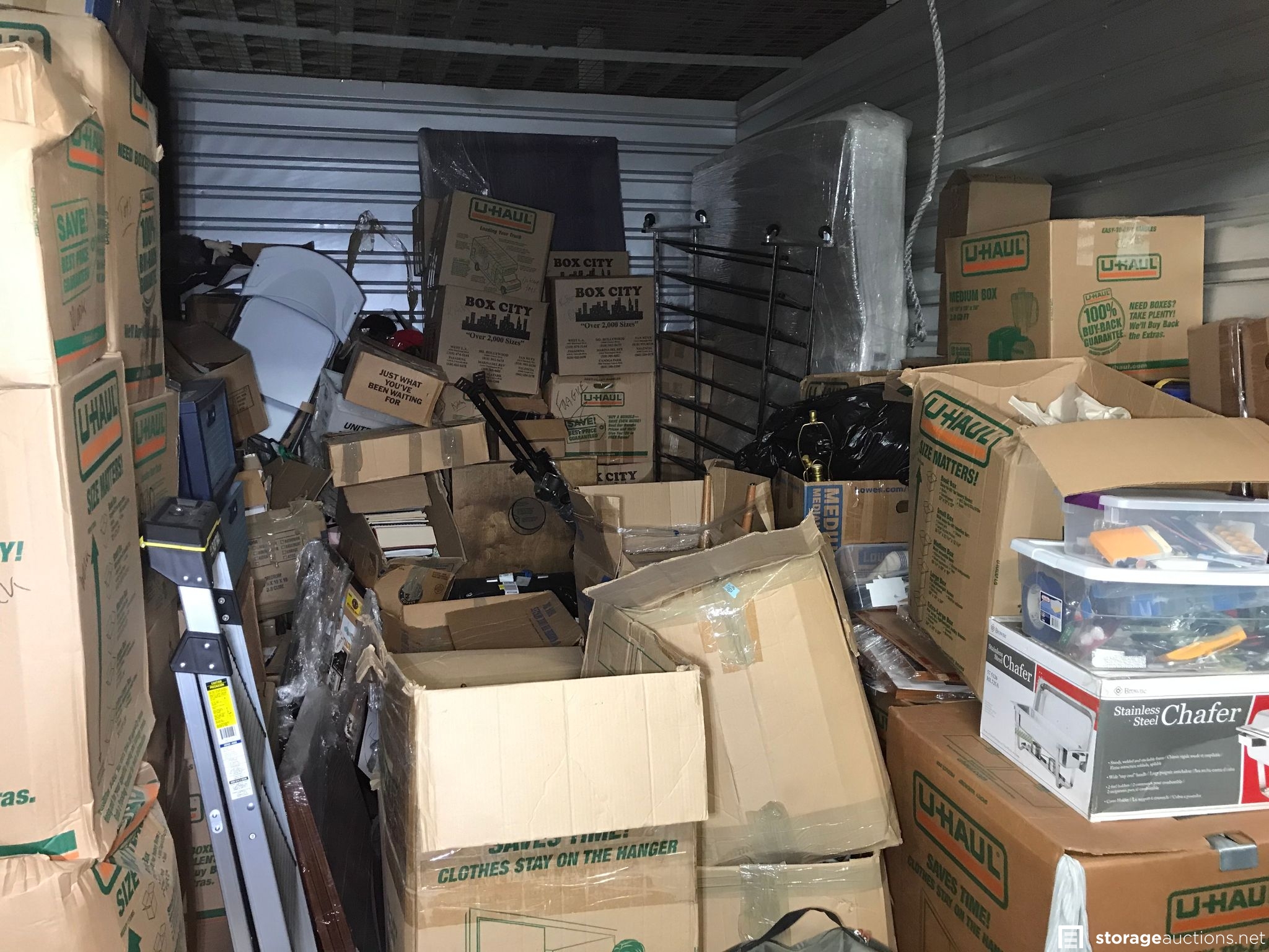 Storage auction 17678 at Price Self Storage La Brea