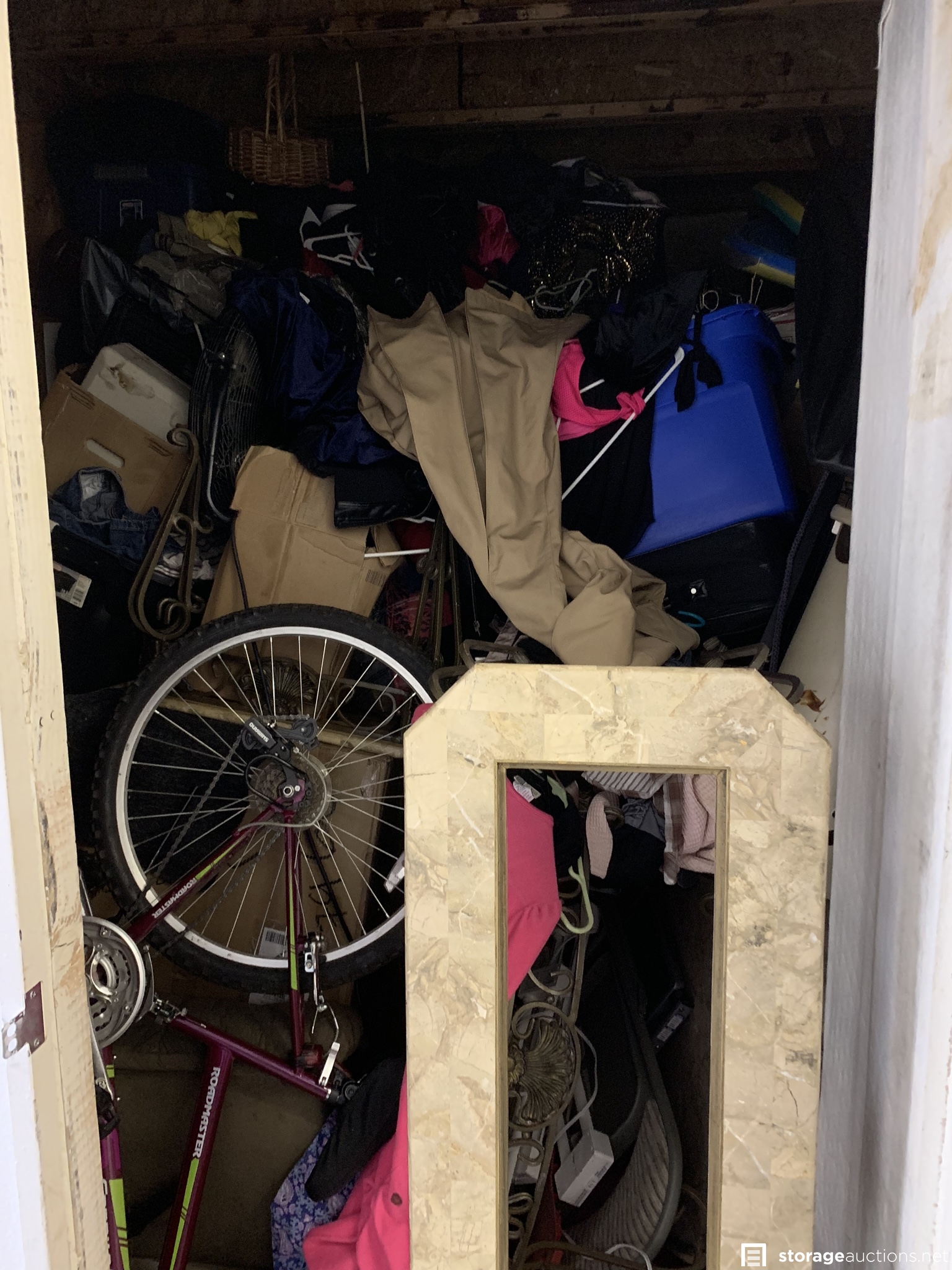 Storage auction 18573 at AAmerican Self Storage El Cajon