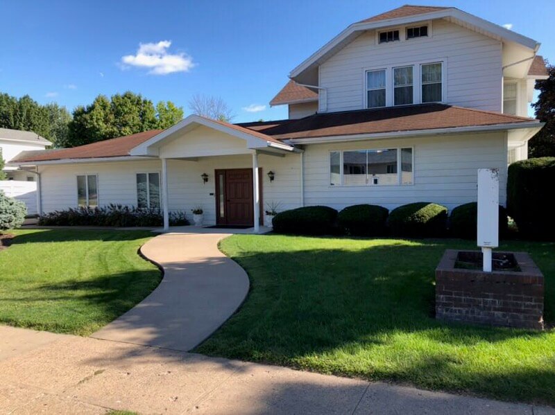 Snyder & Hollenbaugh Funeral & Cremation Services Muscatine IA IA