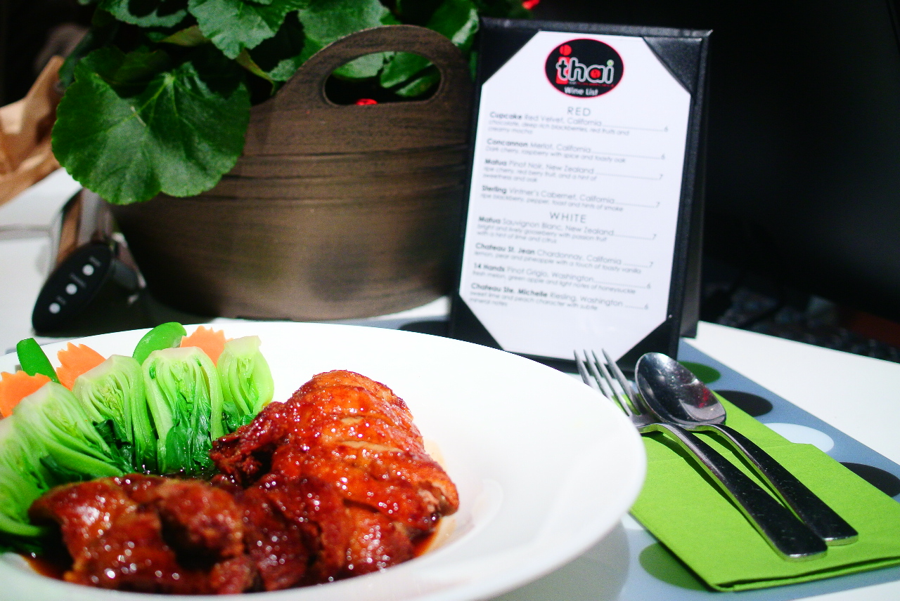 Order Online! iThai Restaurant (Guilford, CT) Open Dining