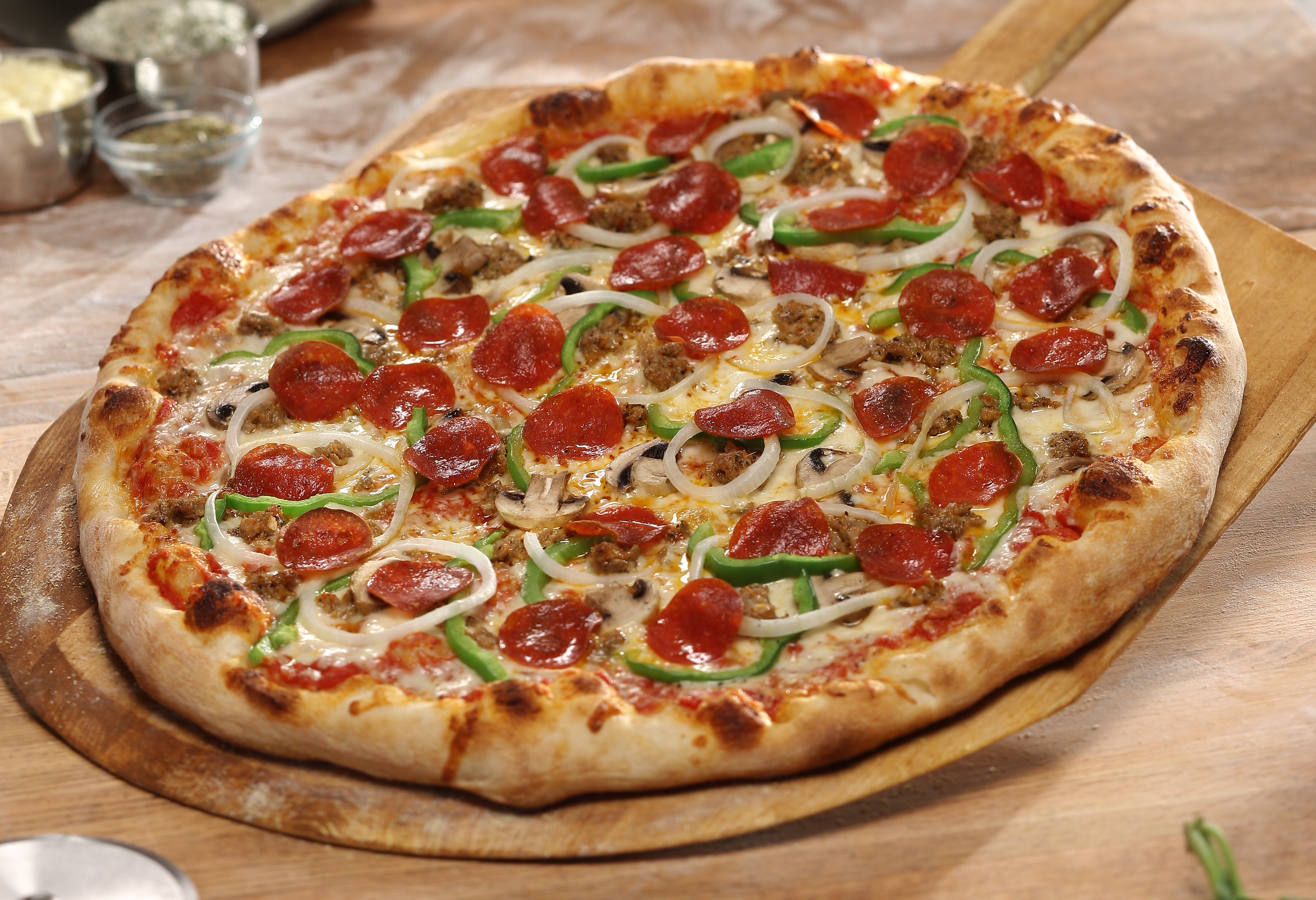 Order Online! Johnny's Pizza Woodstock Open Dining