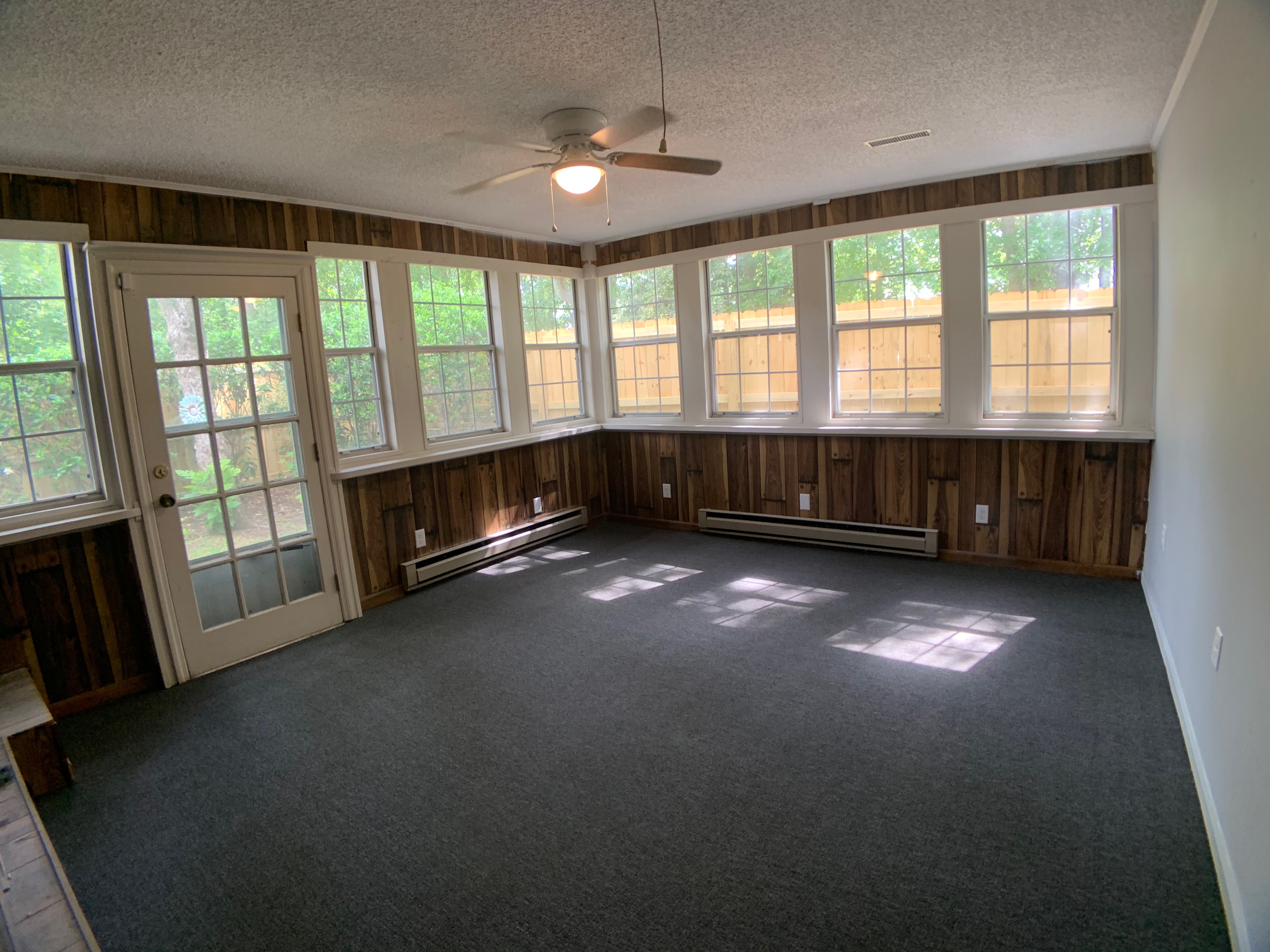 Newly renovated 3 bedroom home in Crowfield Plantation